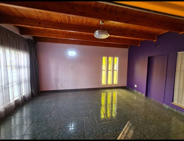 4 BEDROOM HOUSE FOR SALE IN VANDERBIJLPARK SE 2